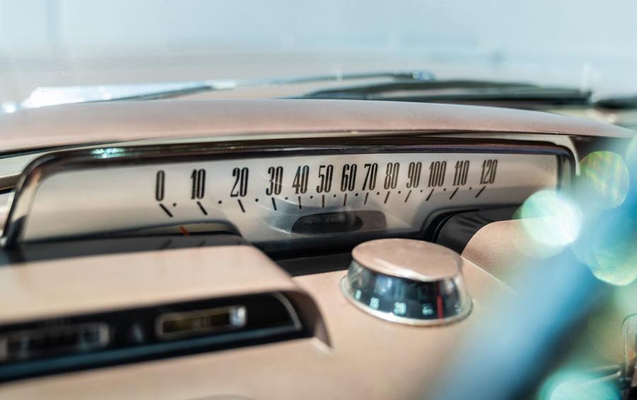Панель приборов Dodge Polara Station Wagon 1960 года  (фото 22 из 53)